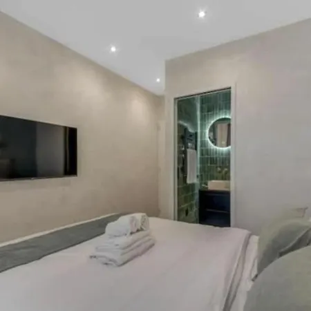 Apartment Maison De Charme Au Coeur De Batignolles *