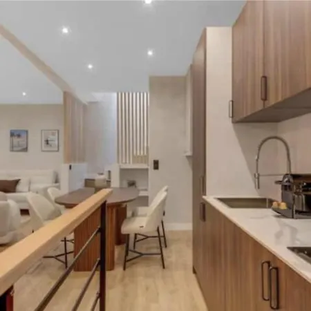Maison De Charme Au Coeur De Batignolles Apartment Paris